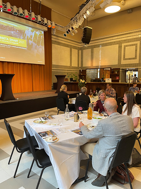 Deltagare i konferenslokalen